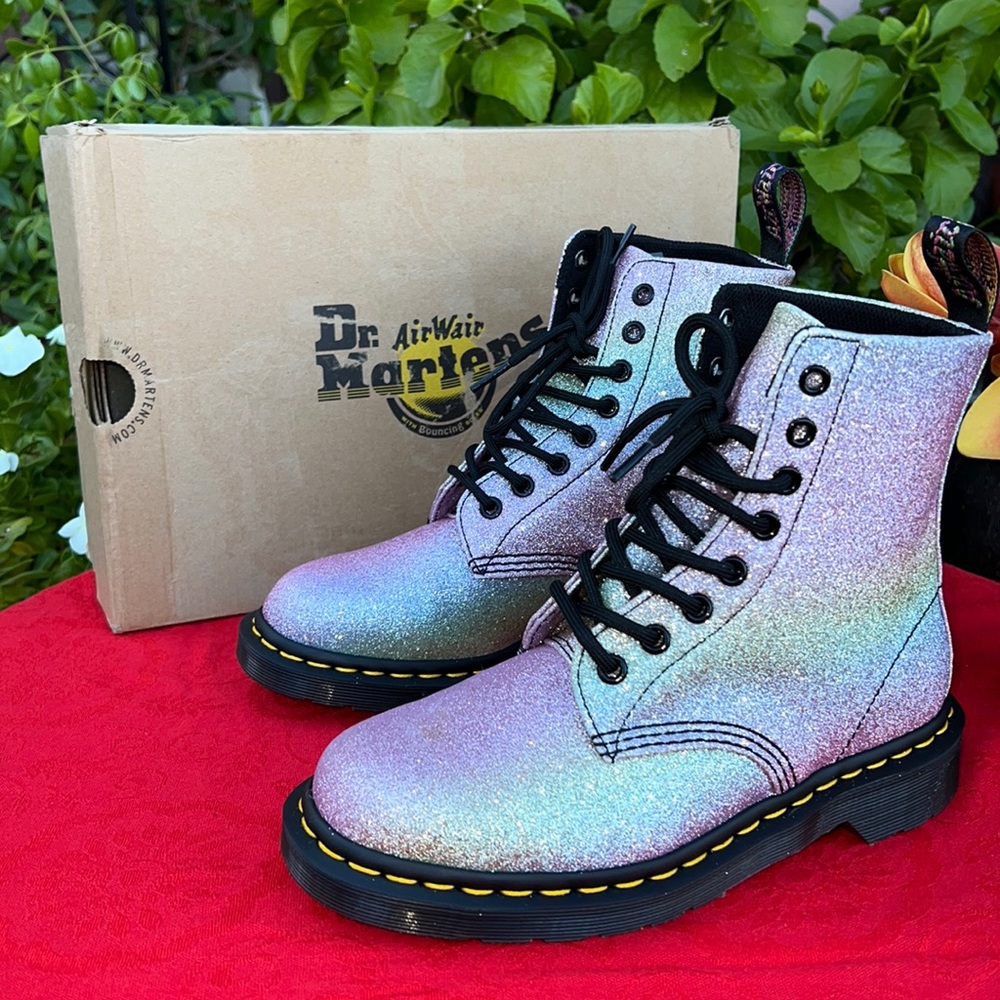 New Dr. Martens Mermaid 🧜‍♀️ Super Sparkly 1460 Pascal Glitter Boots ✨ - Picture 4 of 17